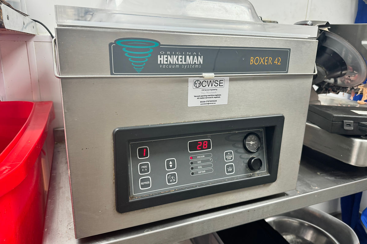 Henkelman commercial vacuum packing machine
